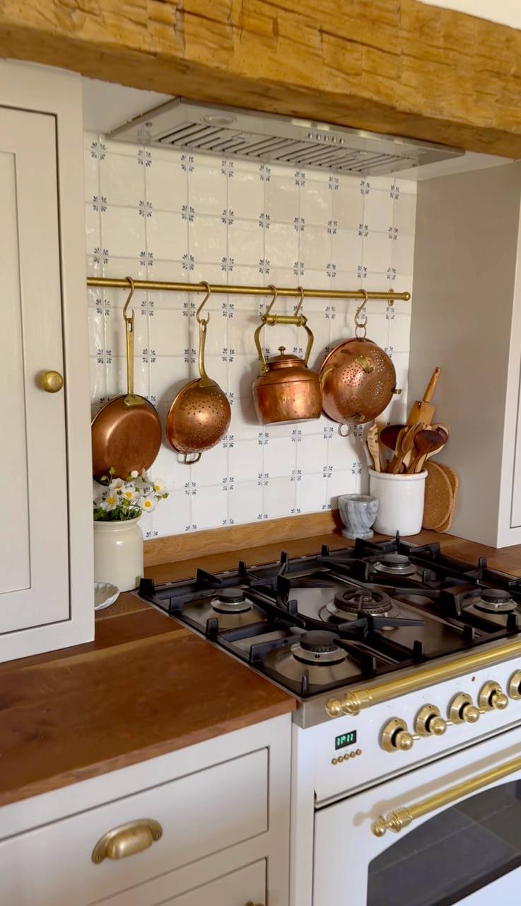 Hannah's cottage kitchen